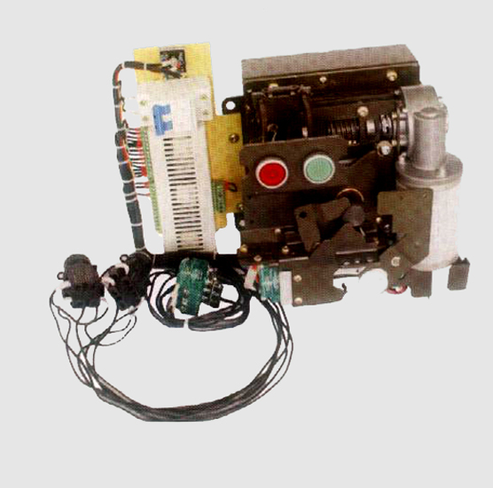 充氣櫃操作機構